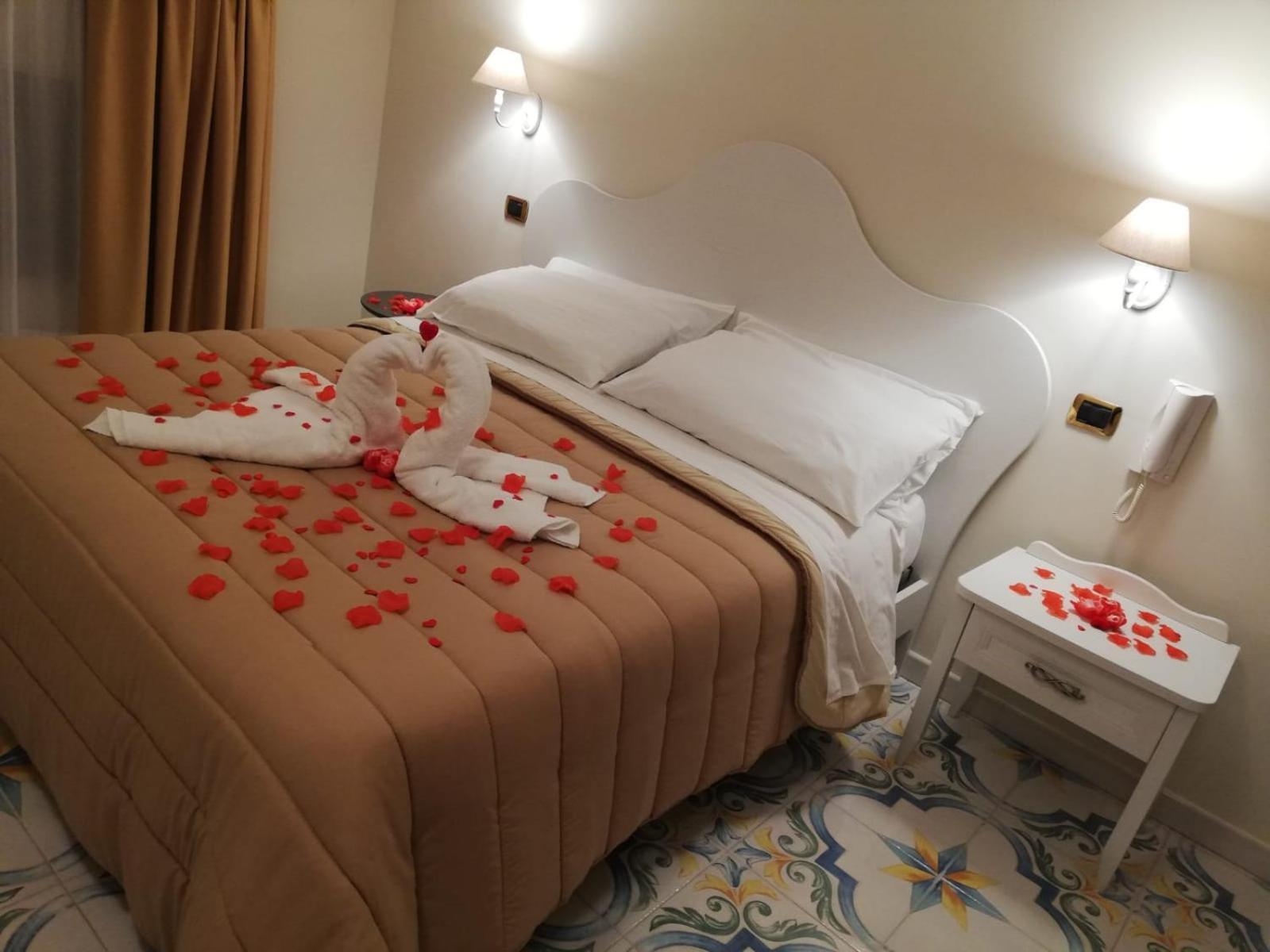 Hotel Il Sogno Srls Airola Exterior foto